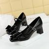 Fashion Classic Thick Heel Bow Decoration Lady Pumps Simple Square Head Explosion Crack Leather Women Single Shoes Fashion Dress Shoe