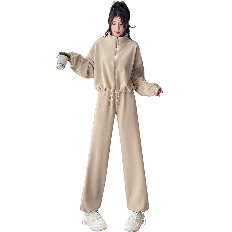 Women's 2024 Double-Sided Fleece Tracksuit: Cozy Yoga Jacket & Casual Warm Pants for Autumn/Winter Fitness.