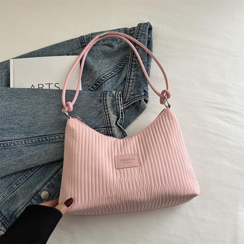 Large capacity portable underarm bucket bag women's 2025 new versatile simple shoulder messenger bag pleated tote bag