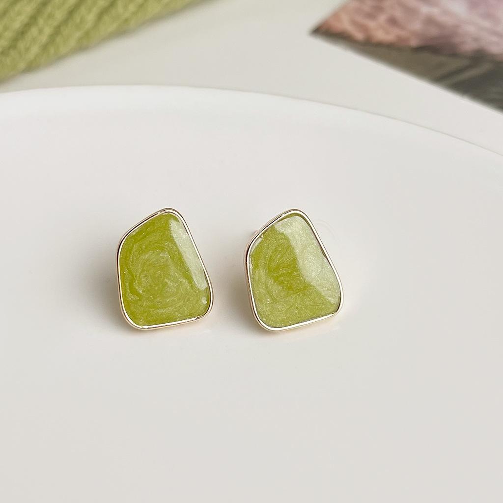 

Зеленые серьги-цветы в стиле Мори: Стильный, Универсальный и Элегантный для Женщин