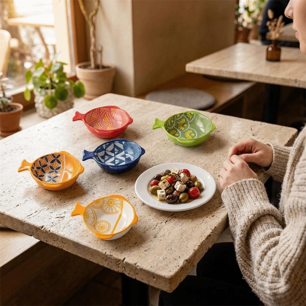 4PCS Underglaze Color Ceramic Dipping Dish Ceramic Mini Fruits Bowl Fish Shaped Dish Home