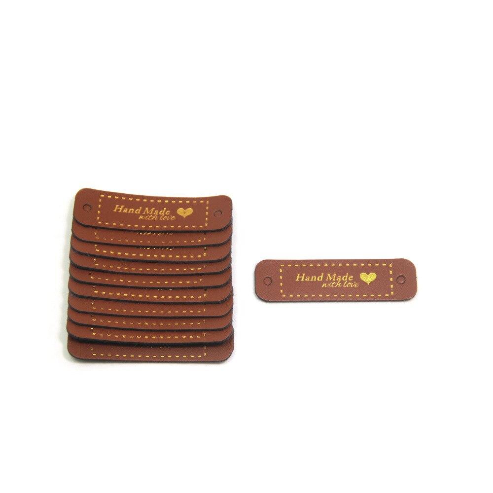 30 sztuk PU skórzane tagi DIY ręcznie robione litery wzór z sercem miłosnym przyszyć etykiety zdobienie akcesoria dziewiarskie rzemiosło