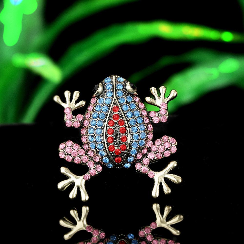 Diamond Studded Frog Brooch, Women's Brooch, Accessories, Gothic Clothing, Brooch, Jewelry, Fashionable Retro Personality