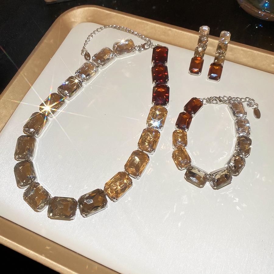 Elegant Rhinestone Geometric Earring and Necklace Set with Color Block Design