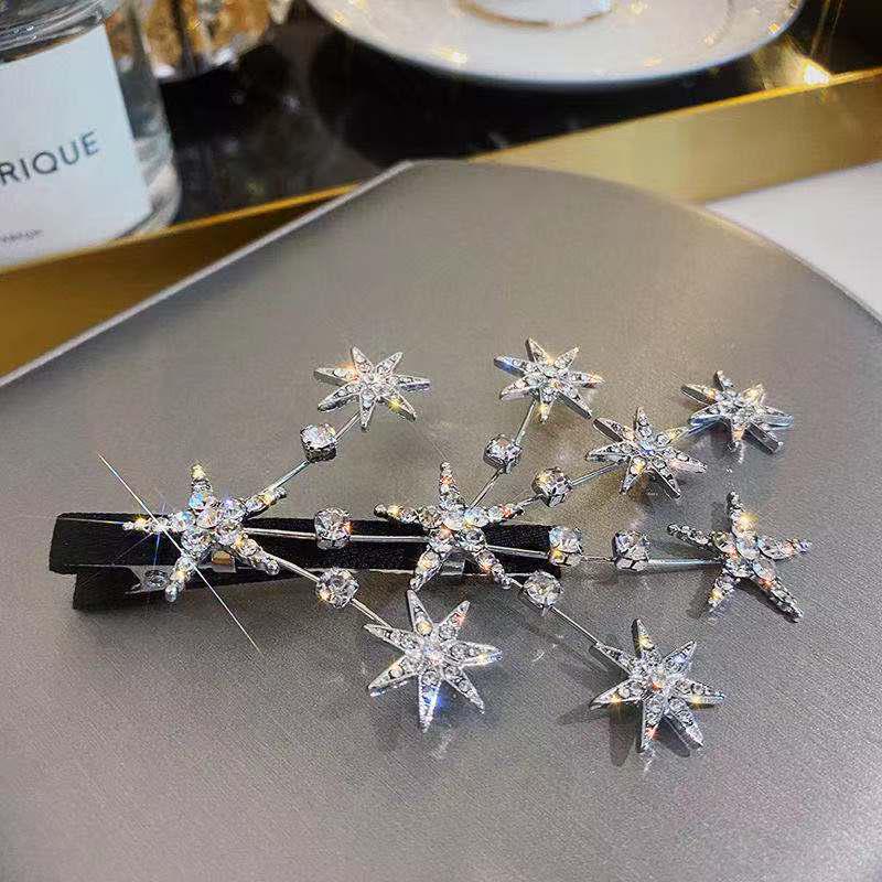 

Korean Style Baby s Breath Women s Hair Clip - Shark Clip for Side Bangs & Headwear Accessories