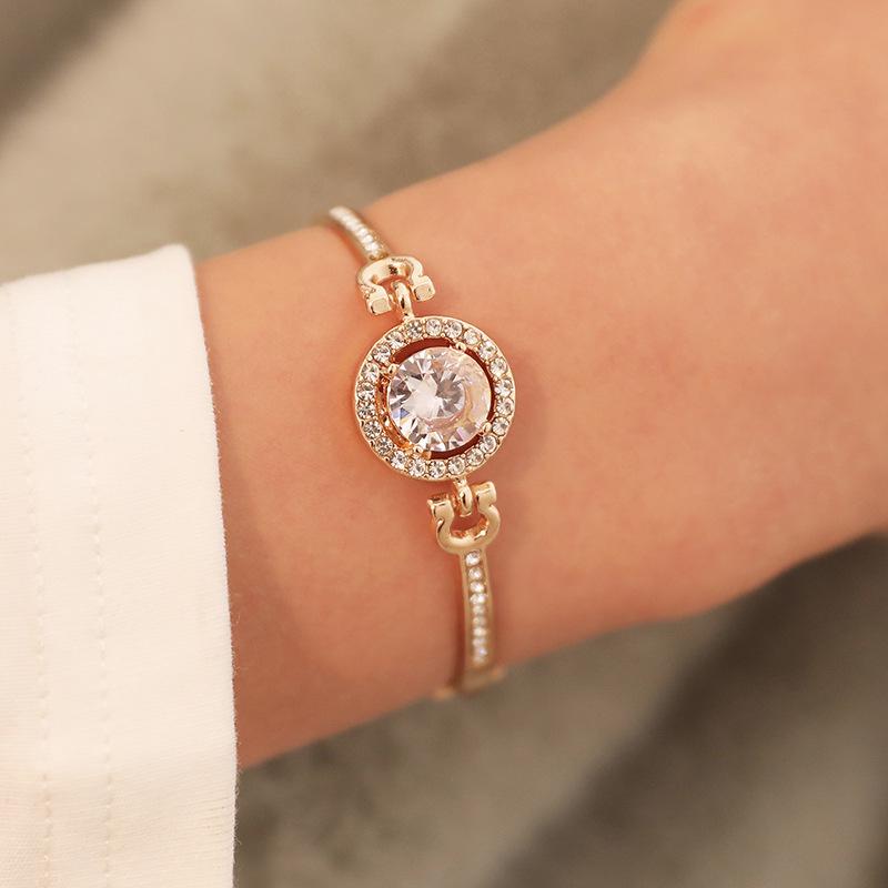Korean Style Women's Sparkling Diamond Zircon Bracelet - Simple, Versatile, and Elegant.