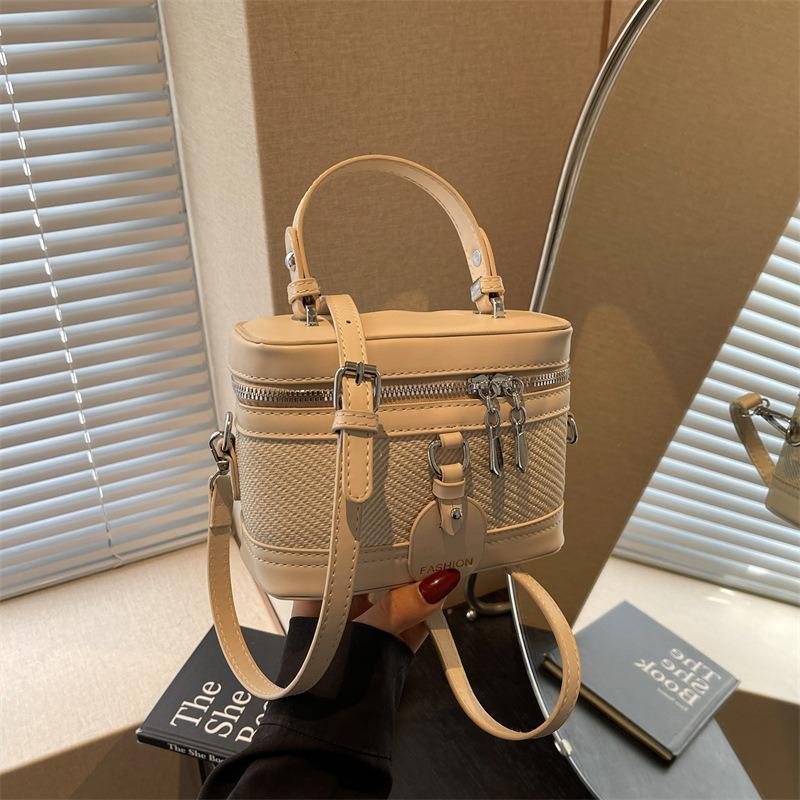 Premium texture small bag women's new niche portable box bucket bag versatile messenger bag