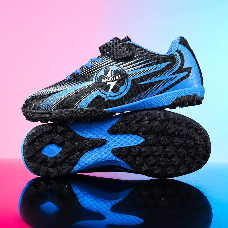 New Kids Professional Football Boots FG Match Grass Soccer Shoes Training Shoes Ultralight Cleats Boys Non-Slip