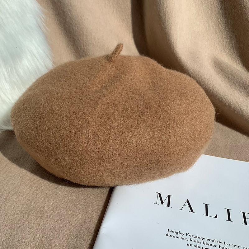 New hat autumn and winter trend women's beret monochrome high-quality warm painter hat spot