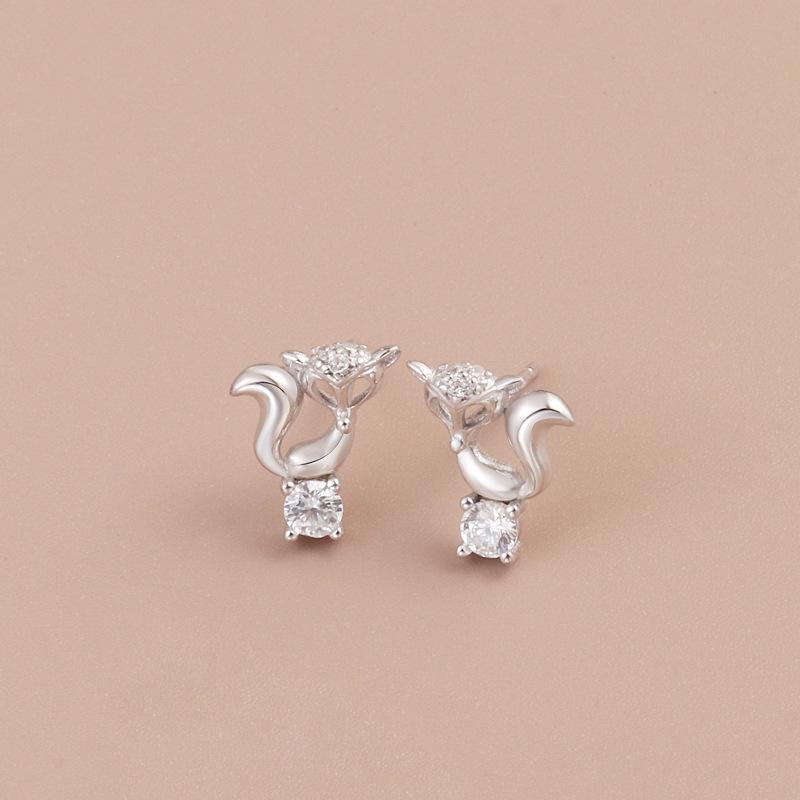 S925 Sterling Silver Cute Fox Stud Earrings for Women - Simple Cartoon Design, Perfect for Everyday Wear 925 Silver