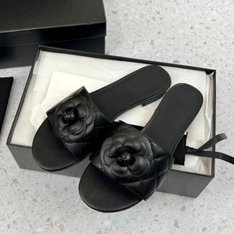2025 Spring/Summer New Beach Vacation One Word Open Toed Flat Bottom Outerwear Camellia Slippers for Women