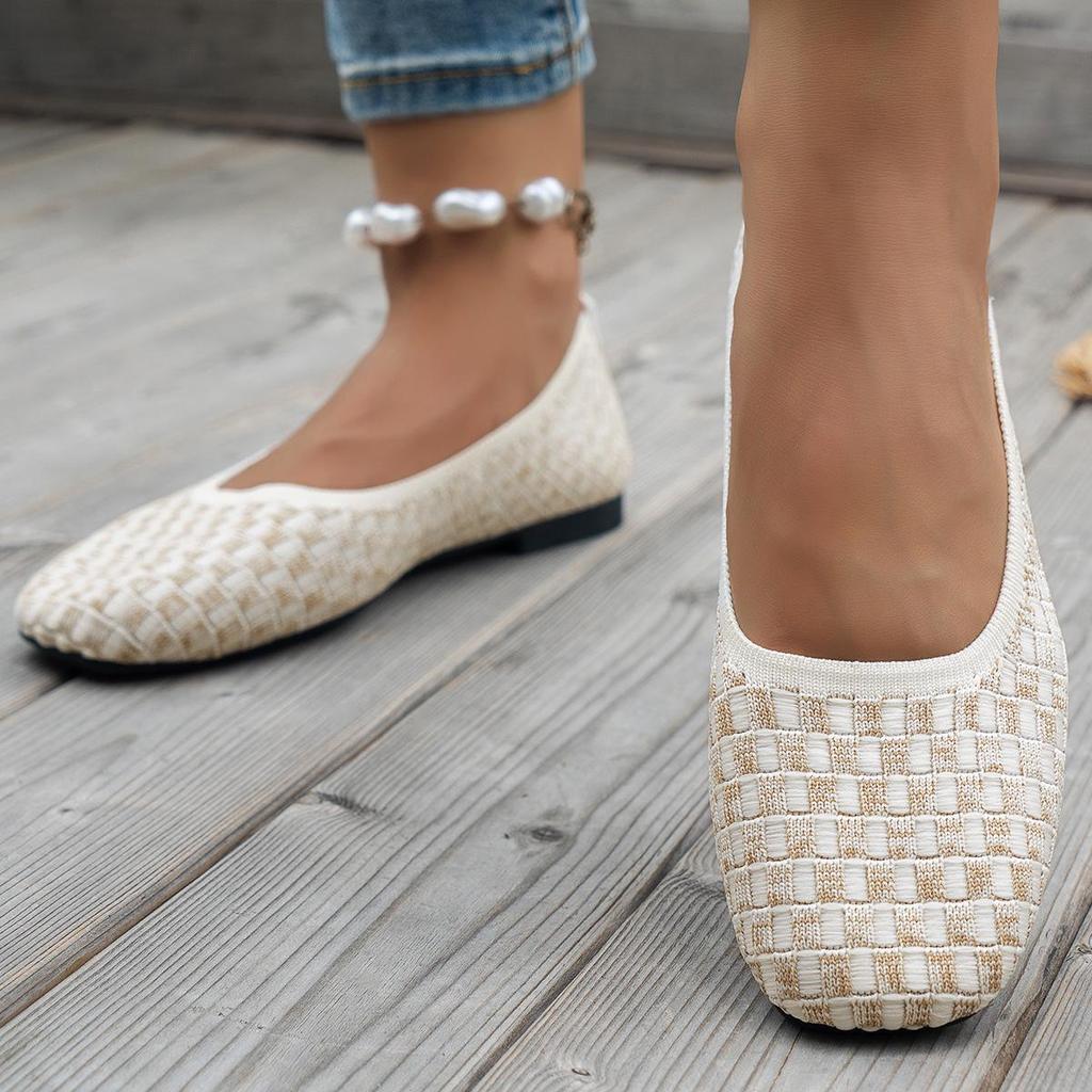 Plus Size Breathable Flyknit Square Toe Color Block Women's Shoes