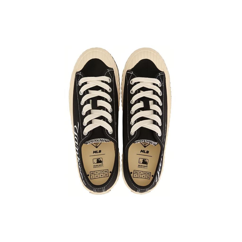 MLB Playball Slip Resistant, Abrasion Resistant, Lightweight Low Top Canvas Shoes Unisex Black 32SHP6011-50L