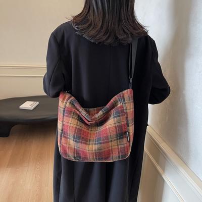 Retro Plaid Tote Bag Women's New Large-capacity Versatile Shoulder Messenger Bag Class Commuter Bag