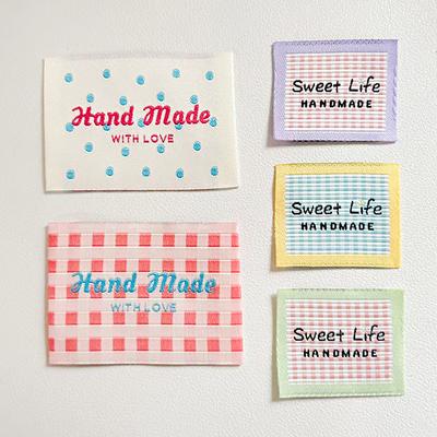 2/6 Stück gewebtes Etikett waschbares Stoffetikett Stickerei Farbe Gitteretikett Baumwolle Hauptetiketten DIY 6 Stile