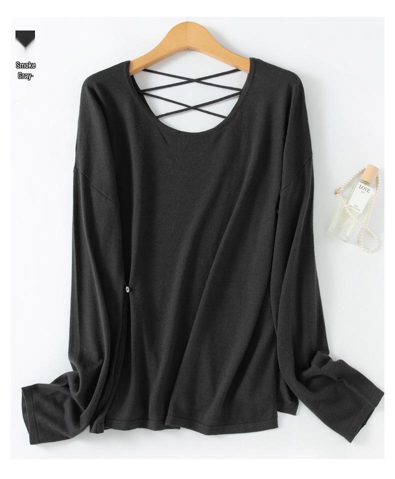 Women's Backless Knitted Pullover: Large, Round Neck, Long Sleeve, Oversized Wool Sweater