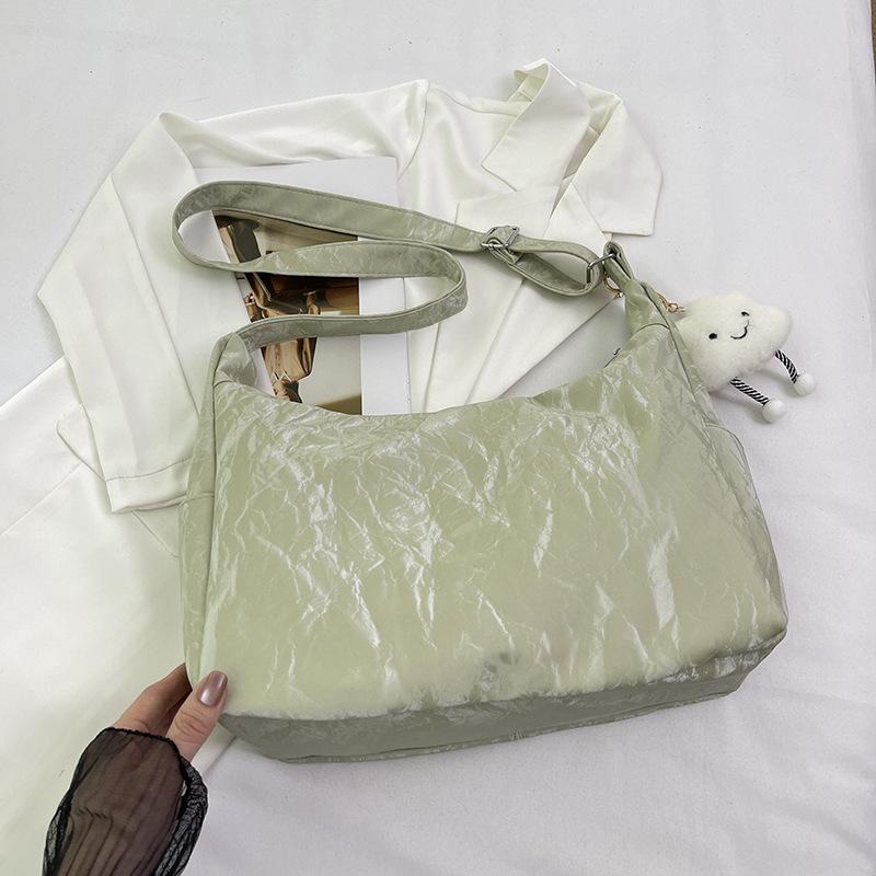 

Приміська сумка 2024, нова літня жіноча зарубіжна сумка для поїздок на роботу, дозвілля, мила підвіска, легка сумка великої місткості