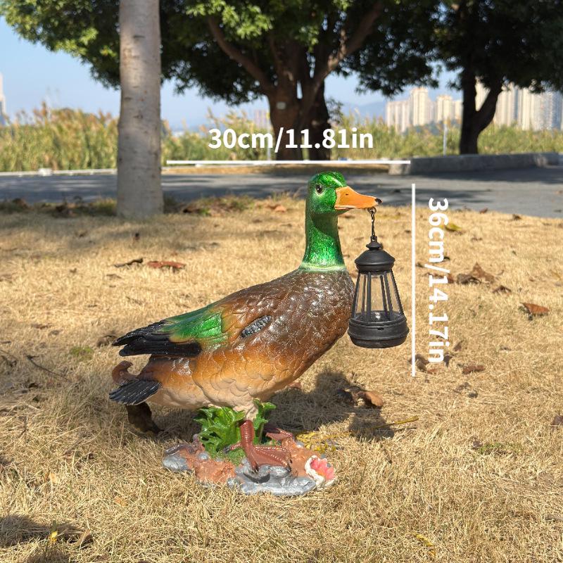 Solar-Powered Resin Duck Lawn Ornament: Cute Outdoor Garden Décor
