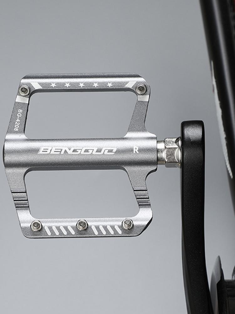 Sealed Bearing Bicycle Ultralight Pedal Anti-Slip Bicycle Wide Platform Pedals Waterproof Folding Bike Pedals for Outdoor Riding