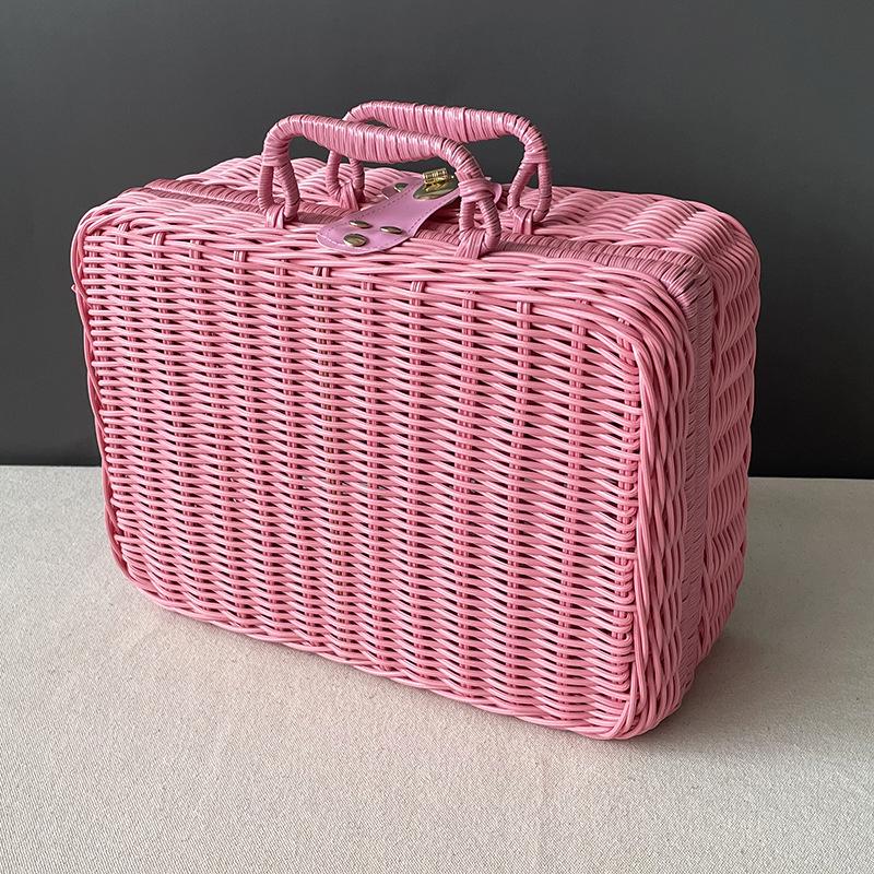 Handmade Retro Wicker Handbag: Bamboo Basket Weaving Gift for Birthdays, Weddings, and Bridesmaids