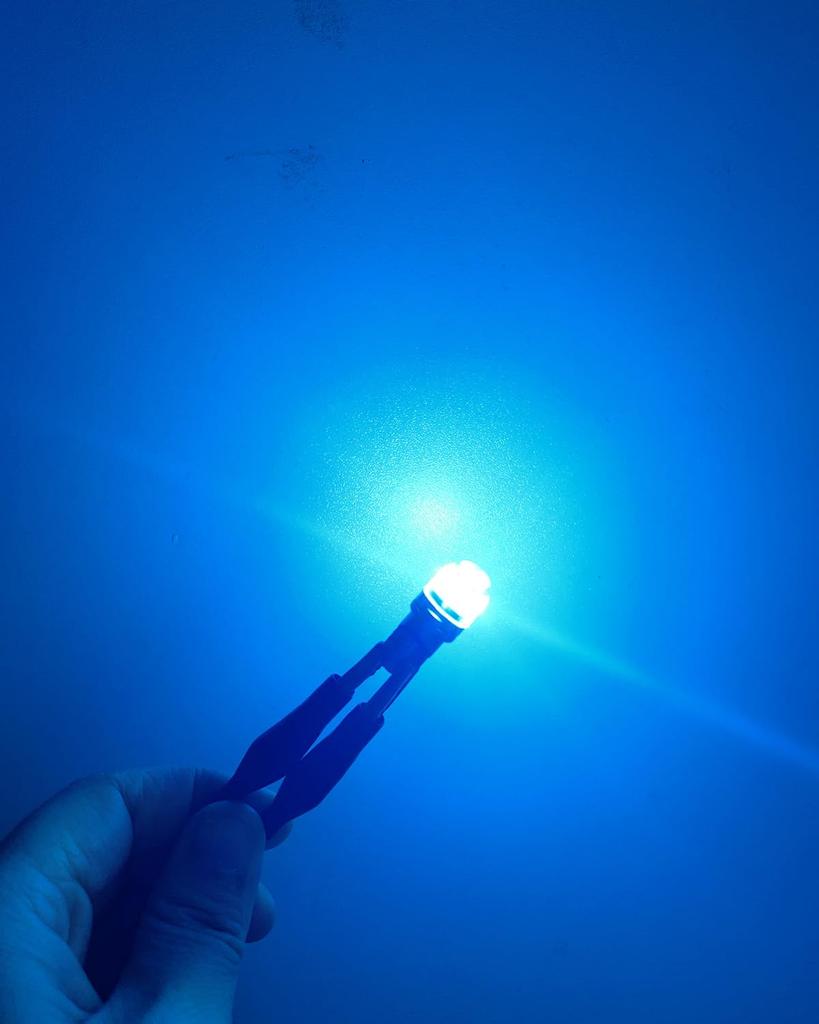 XSETA T10 LED Ice Blue Explosion Light, Built-in Canceller, Position/License Plate/Room Lamp, Heavy Duty,