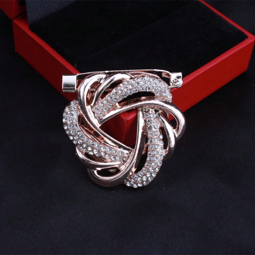 1pc Diamond Wreath Women's Brooch & Pin Jewelry - Vintage Elegant, Unique Design, for Scarves/Jackets, Ideal for Festival Gifts