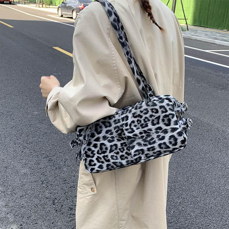 Leopard Print Retro Studded Bowling Bag - Women's 2025 Shoulder Handbag