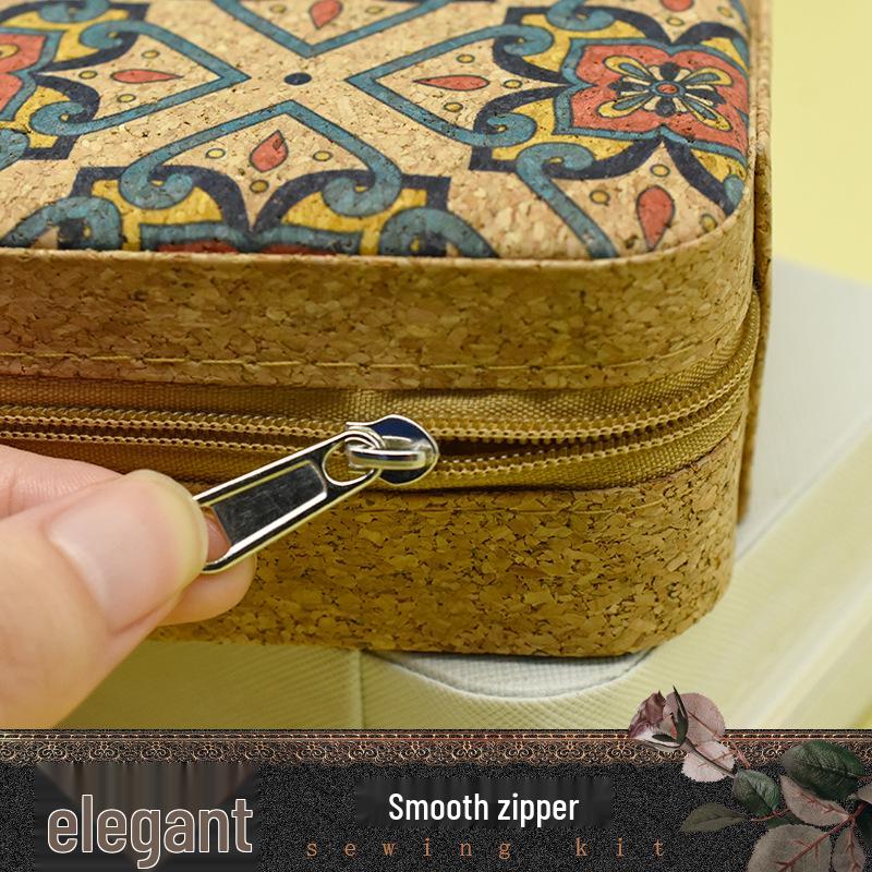High-end Retro Sewing Box: Portable Multifunctional Kit for Mending and Hand Sewing in Dorms