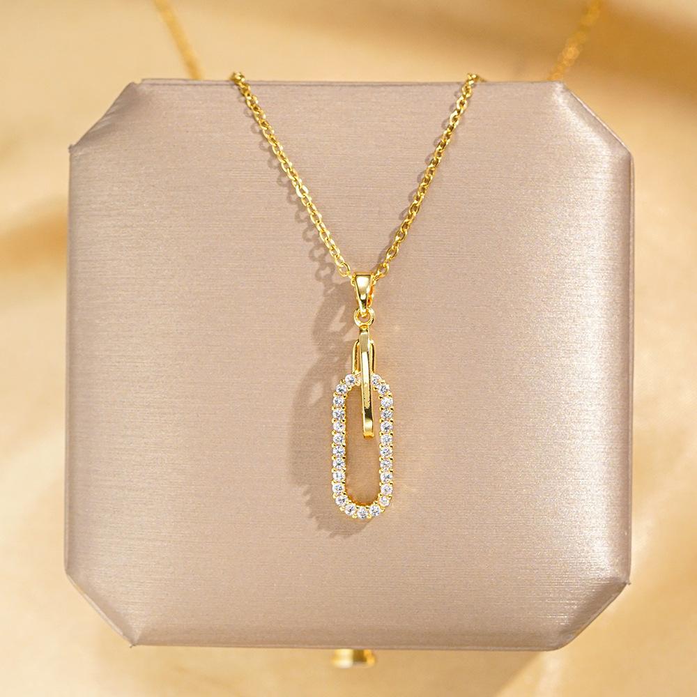 Fashion Geometric Paperclip Pendant Necklace with Zirconia Titanium Steel Light Luxury Versatile Office Accessory