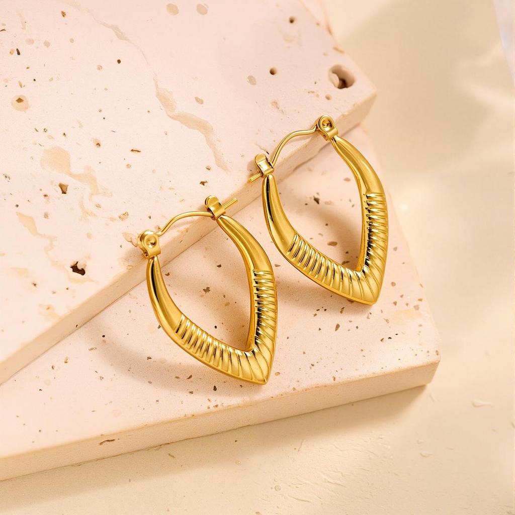 Raffinate Ear Cuff in Acciaio Titanio Oro 18k per Donna