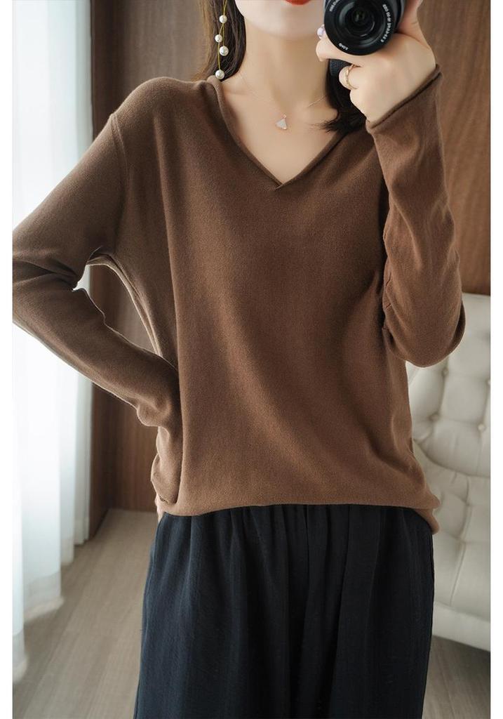 Women's Cotton V-neck Long Sleeve Knit Top - Slimming, Versatile, Solid Color for Spring & Autumn