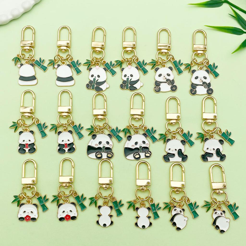 Adorable National Treasure Panda Metal Keychain – Cute & Quirky Cartoon Dāi Méng Panda Keyring Pendant for Men, Women, & Bag Charms.