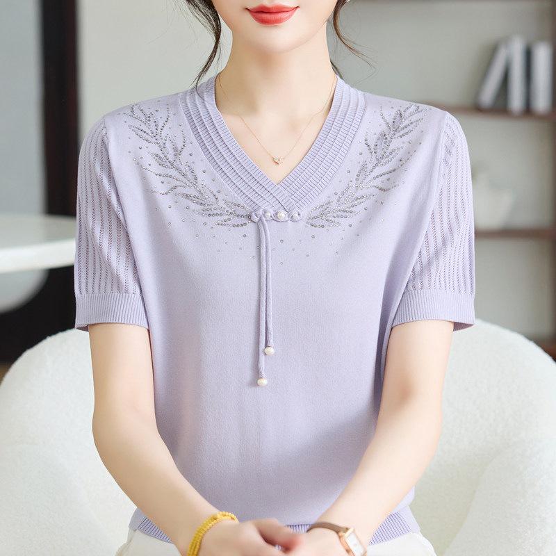 

Mom s 2026 Summer Fashion Set: Short-Sleeve Ice Silk Top & Wide-Leg Pants for Middle-Aged and Elderly Women. 4XL (145-160 kg)