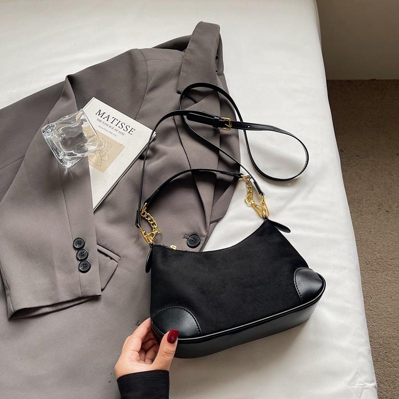 Retro Bag Women's Autumn and Winter 2025 New Fashion Niche Design Shoulder Messenger Bag Popular Ins Dumpling Bag