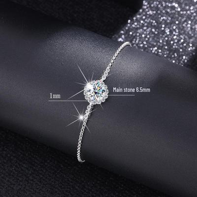 Verstellbares Gänseblümchen-Armband aus Sterlingsilber mit Moissanit für Damen