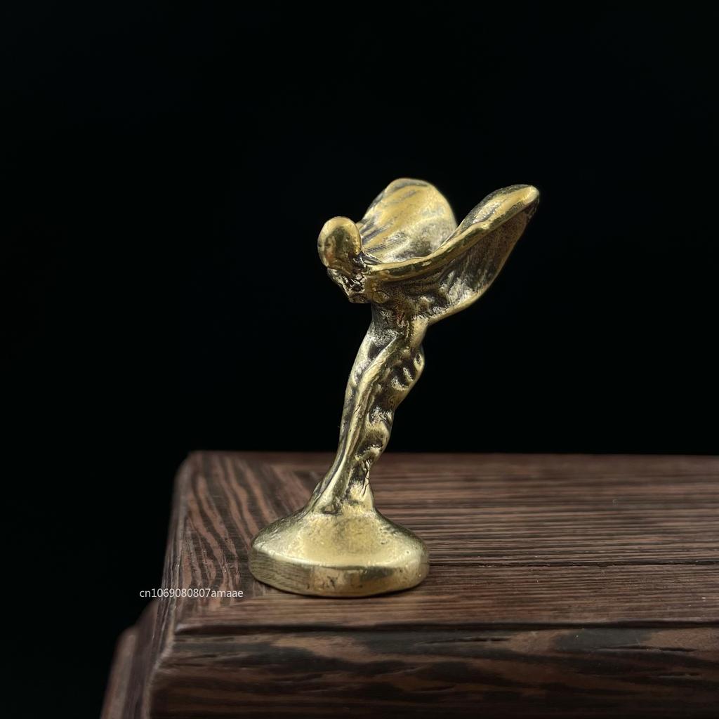 Handmade Bronze Trophy Awards Desktop Decor Retro Ornaments Small Bronze Figurine Statue Craft Souvenirs Little Golden Man Cup