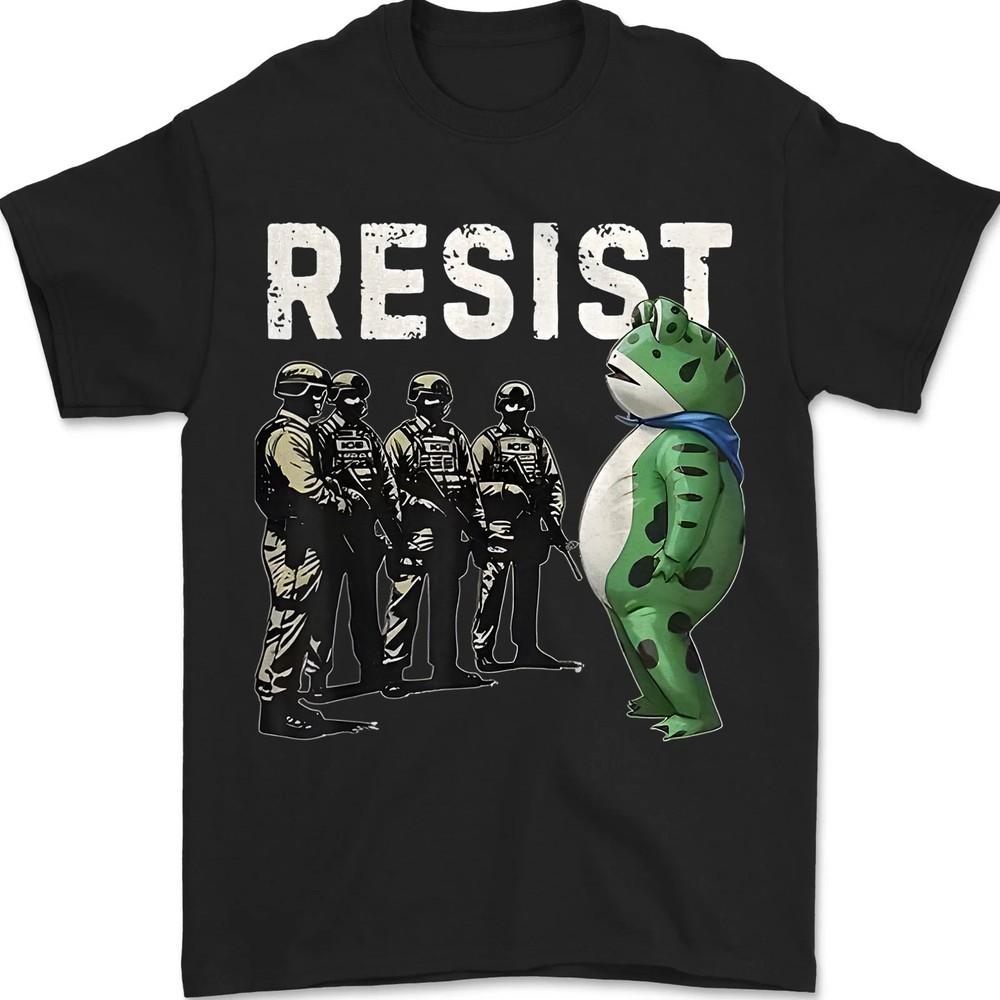 

Frogs Against Fascism, Portland Frog, Resist Frog, Protest For Men Women T-Shirt L