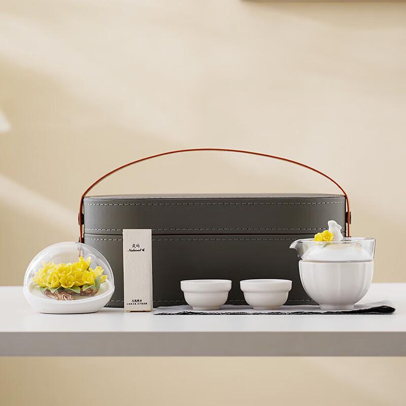 Hand-Pinched Flower Ceramic Tea Set & Osmanthus Diffuser