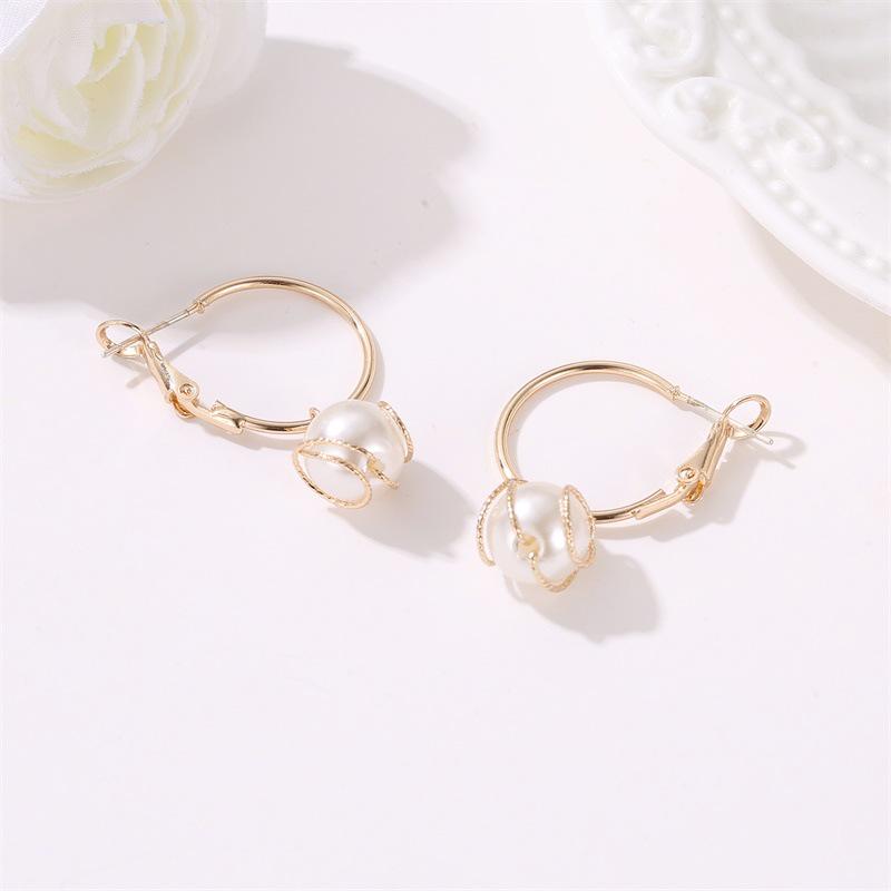 Personality Simple Earrings Retro Temperament Winding Ladies Earrings Fashion Ladies Accessories ARI