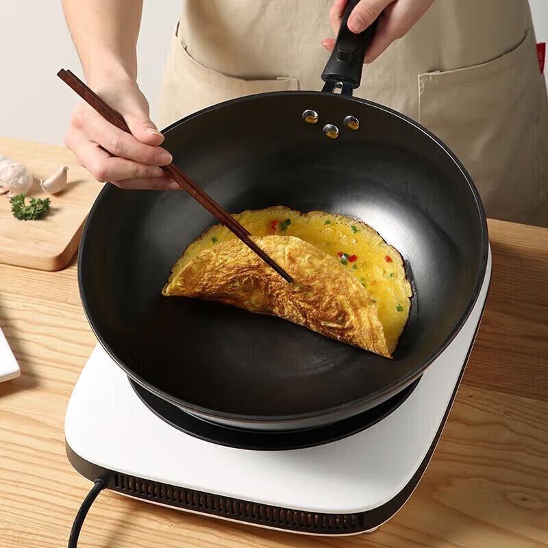 Chui Da Huang Energy-Saving 30CM Fine Iron Wok