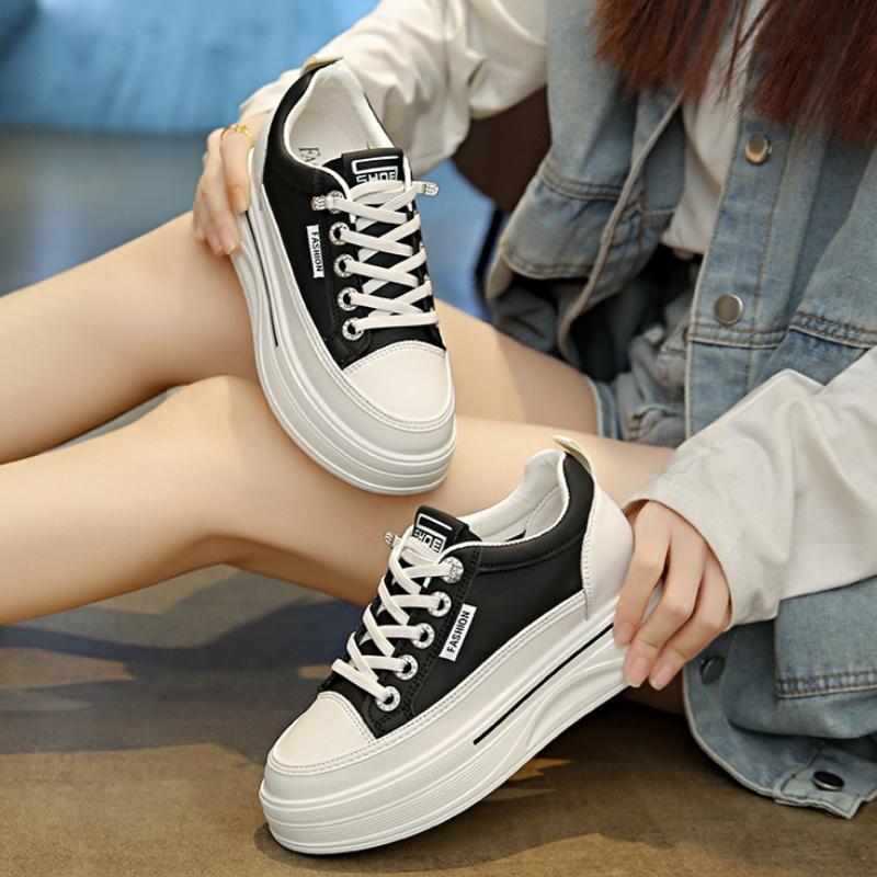 Fashion Korean Platform Women Shoes 2025 Fashion Casual Outdoor Versatile Lace Up Wedges Heel Shoes Walking Comfortable Ladies Sneakers