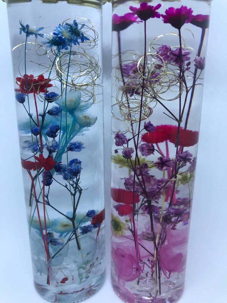 C.R Herbarium, Preserved Flowers, Gift, Mother's Day Gift, Message Card Included, Ornamental Decor (Red)