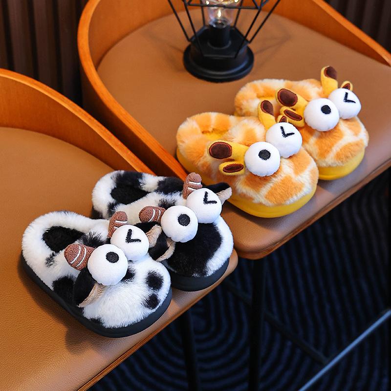 Neue rutschfeste Baumwollpantoffeln für Kinder für drinnen zu Hause
