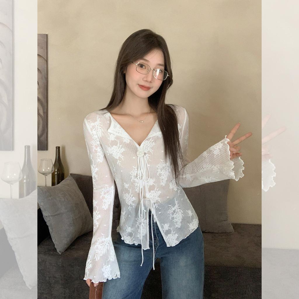 Off-white Bow Lace-up V-neck Long-sleeved T-shirt Inside Women's Autumn New Fungus Edge Bottoming Shirt Top