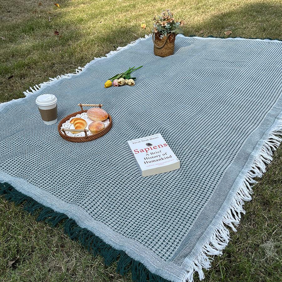 Camping Blanket Outdoor Lawn Mat Camping Gear Picnic Blanket Nap Blanket Tent Moisture-Proof Picnic Mat