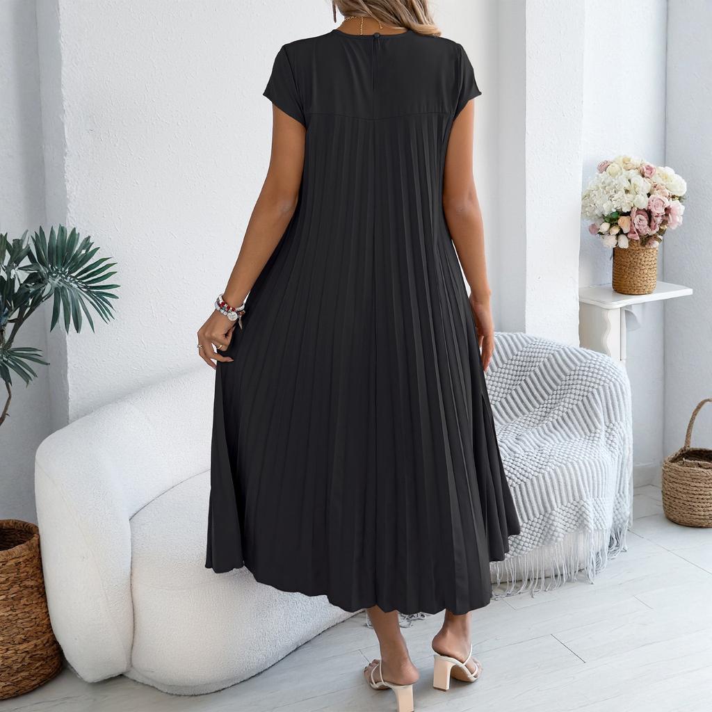 Women Short Sleeve Crew Neck Casual Loose Fit Pleated Midi Dress with Pocket Comfortable Everyday Wear Suitable for Various Occasions