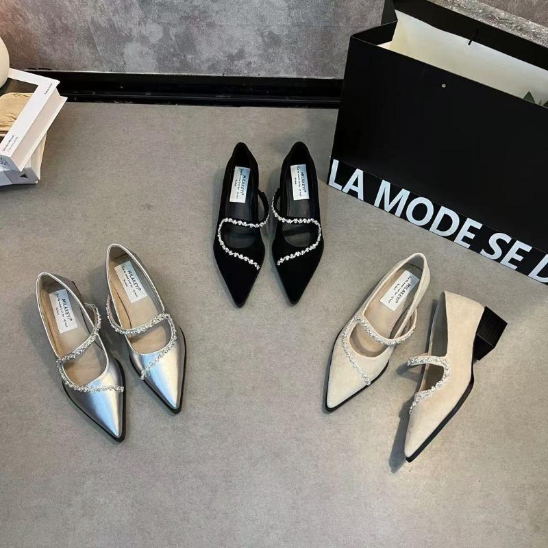 Fashion Womens Single Shoes with Low Heel Pointed Toe Straight Buckle Strap Rhinestone Chain 2025 New Spring Outdoor PU Low Top Shoes