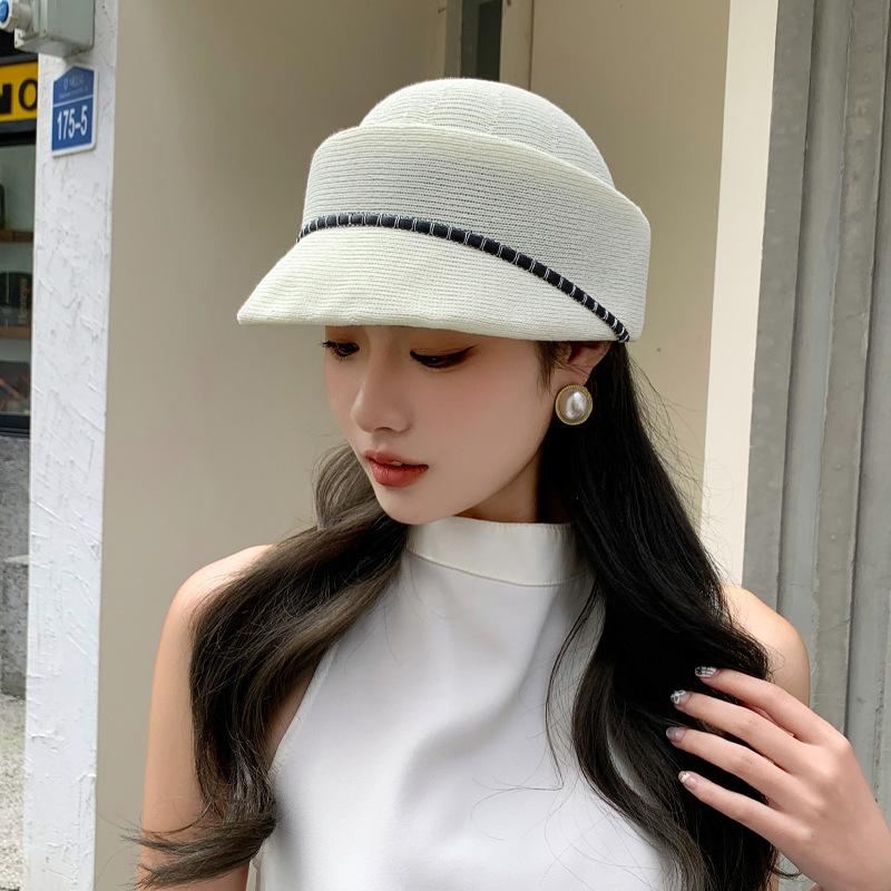 New Spring and Summer Thin Breathable Equestrian Hats for Women Show Small Face Outdoor Travel Photo French Elegant Retro Berets