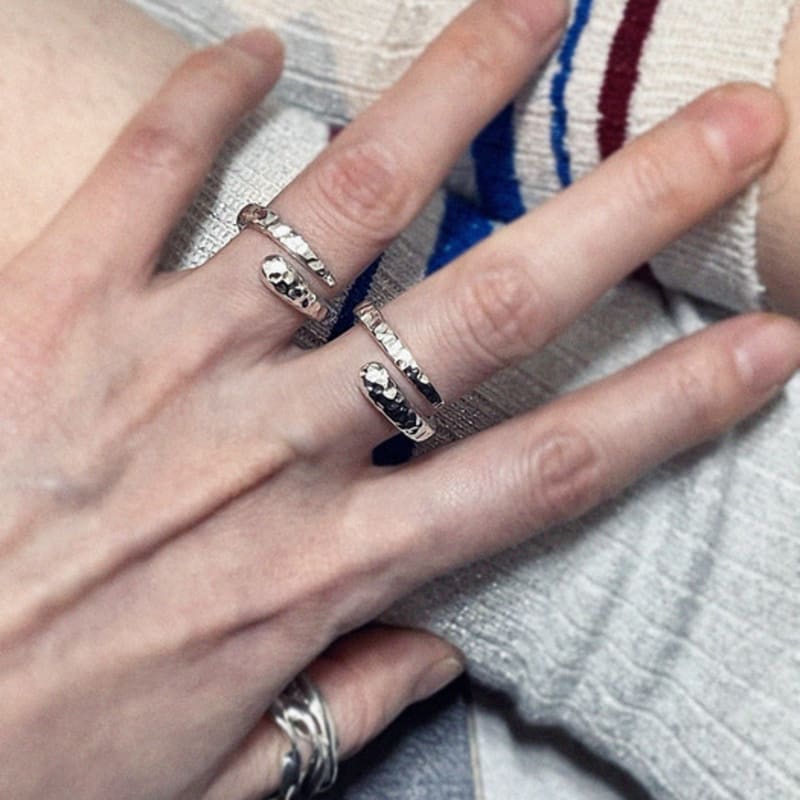 skos Textured Open Ring