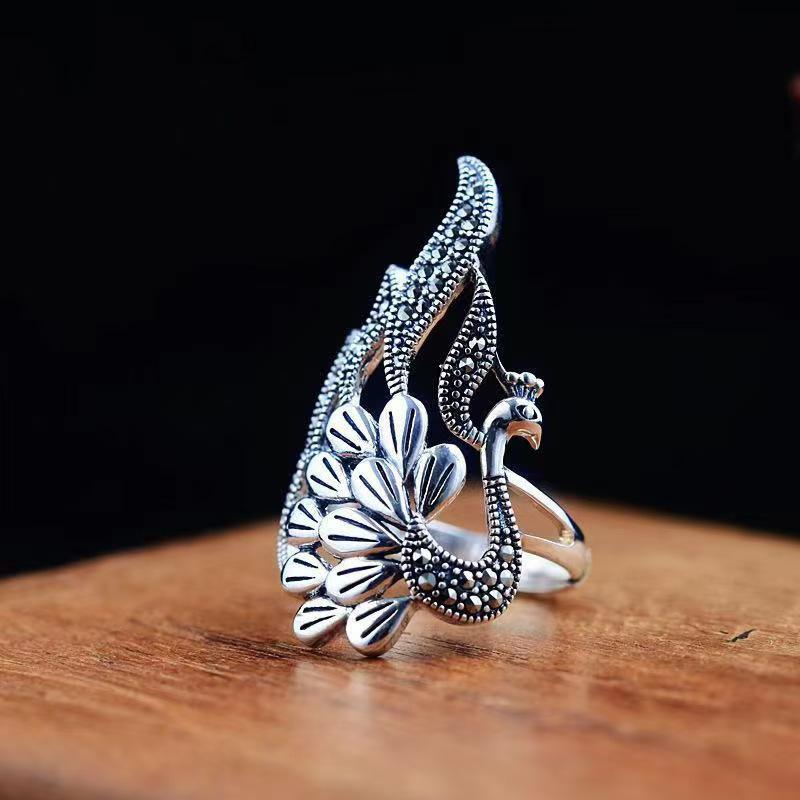 

European and American Retro Ring, Adjustable Peacock Hollow Open Screen Feather Jewelry one size(US size 6-13)